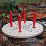 Adventskranz mit Holzkugeln und Kerzen - besonderlich.de - Adventskalender alternative