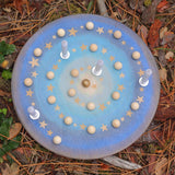 Adventsspirale mit Holzkugeln und Kerzen - besonderlich.de - Adventskalender alternative