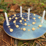 Adventsspirale mit Holzkugeln und Kerzen - besonderlich.de - Adventskalender alternative