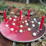 Adventsspirale mit Holzkugeln und Kerzen - besonderlich.de - Adventskalender alternative