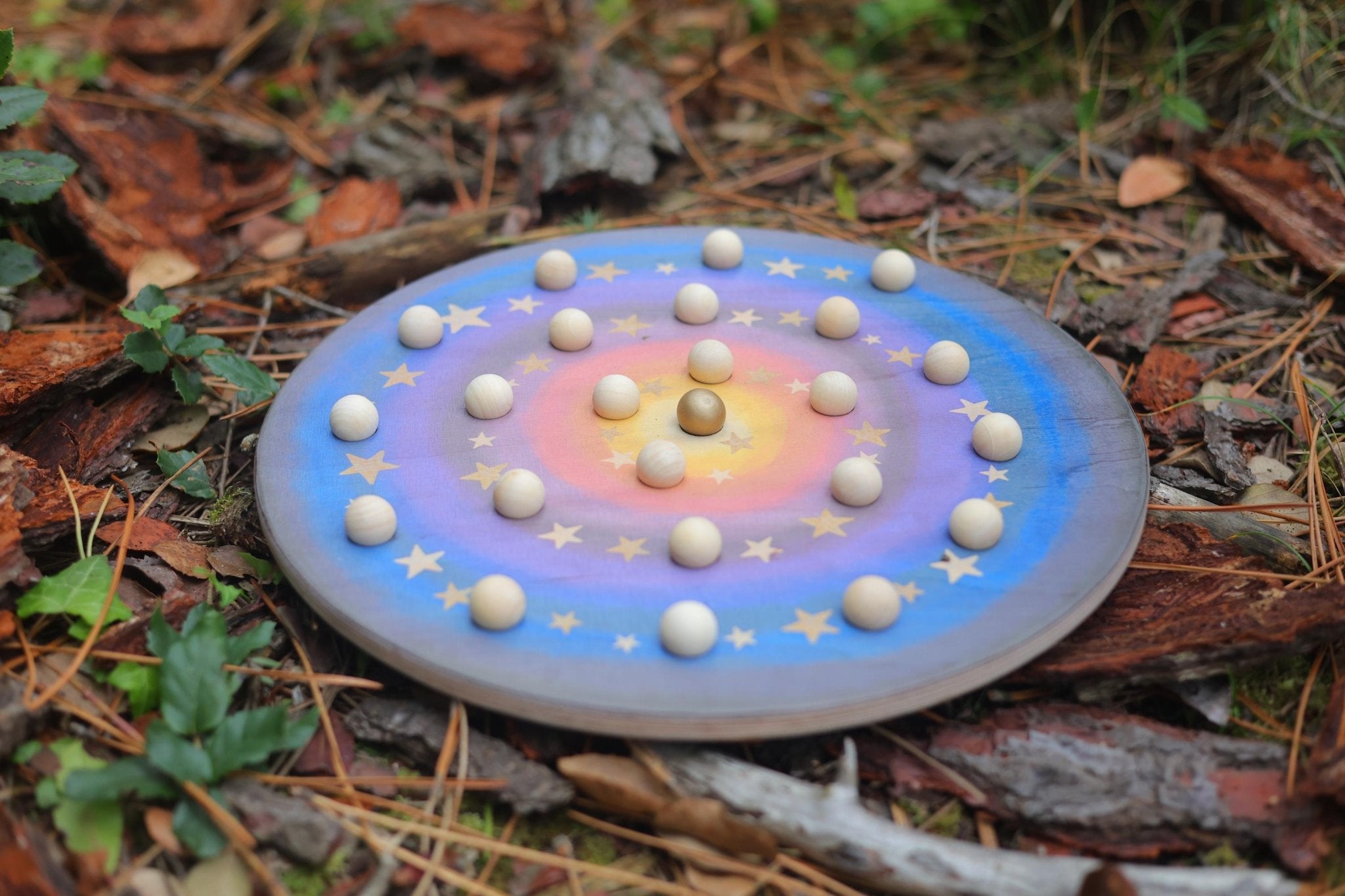 Adventsspirale mit Holzkugeln und Kerzen - besonderlich.de - Adventskalender alternative