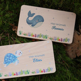 Brettchen Schildkröte personalisiert - besonderlich.de - Babygeschenk