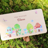 Brettchen Wichtel personalisiert - besonderlich.de - Babygeschenk
