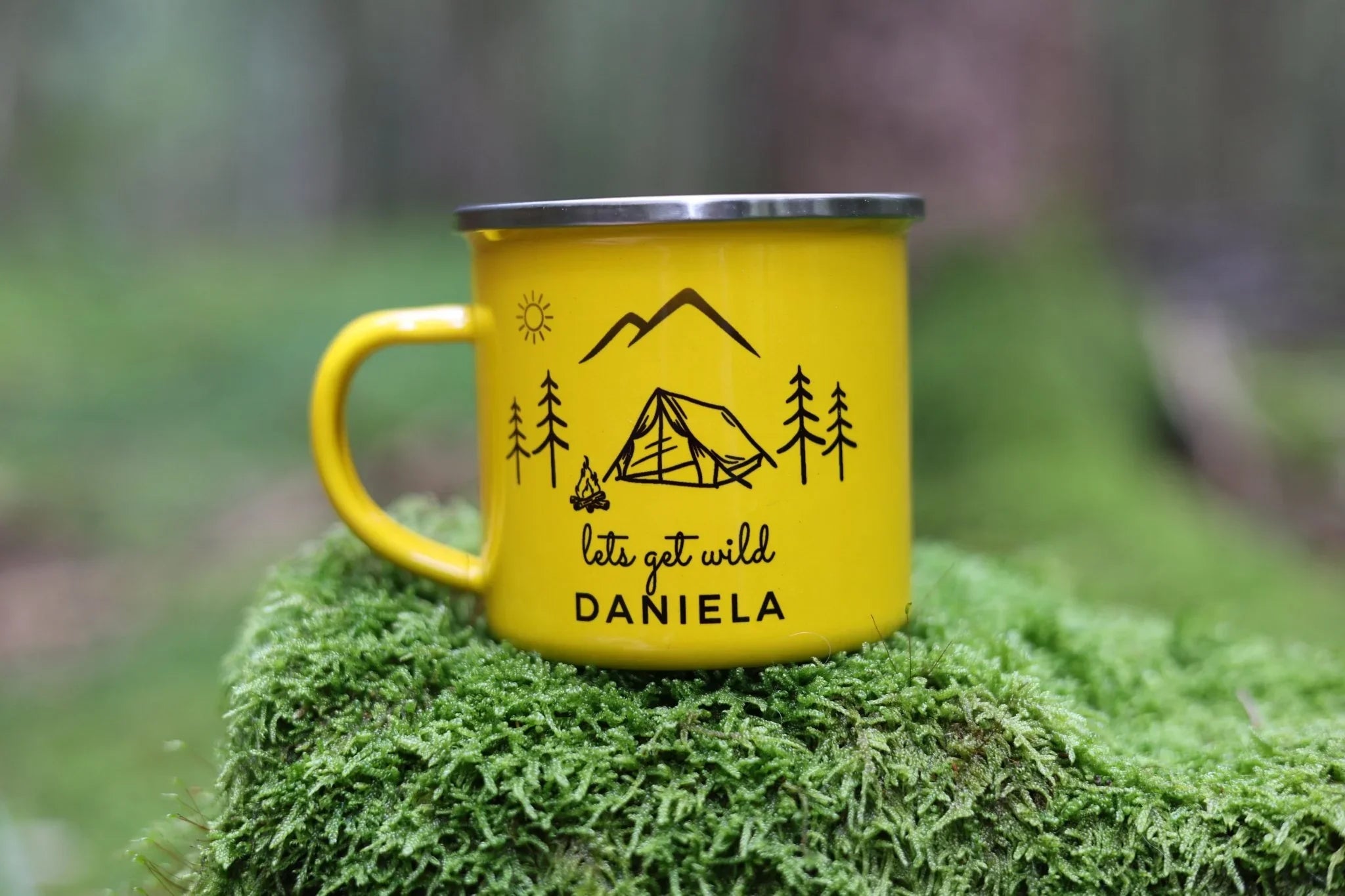 emaille tasse camping Emailletasse Camper mit Bergen und Wald personalisiert – Tasse pers... – besonderlich.de