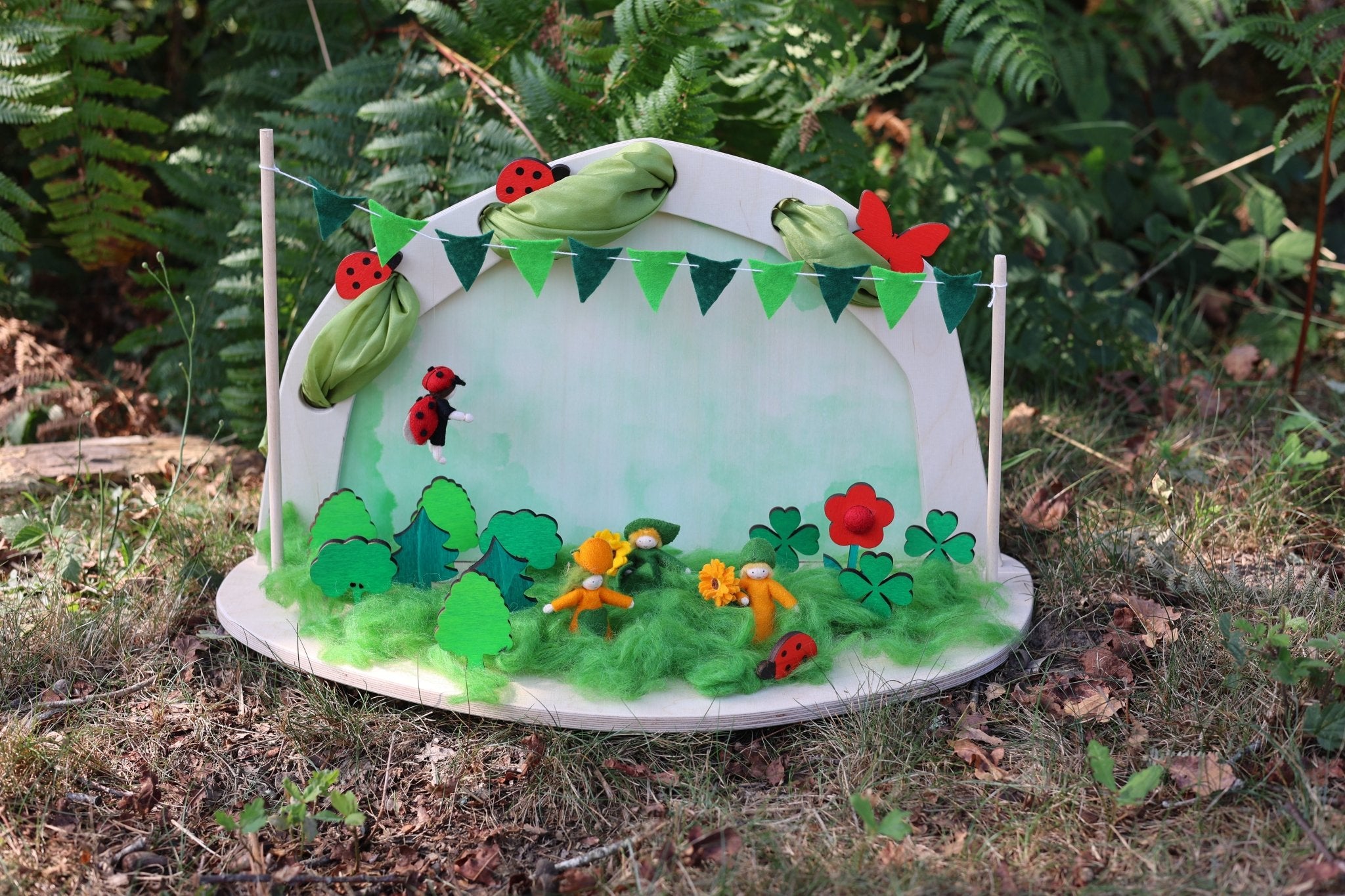 Jahreszeitentisch Wandelzeit - besonderlich.de - Dekoration Jahreszeitentisch