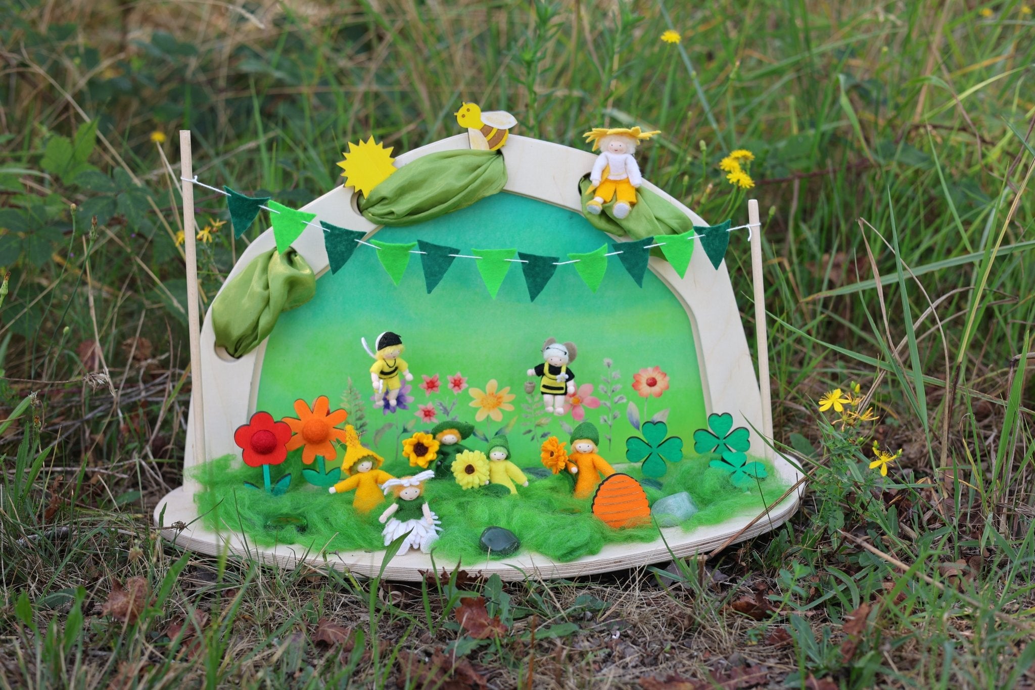 Jahreszeitentisch Wandelzeit - besonderlich.de - Dekoration Jahreszeitentisch