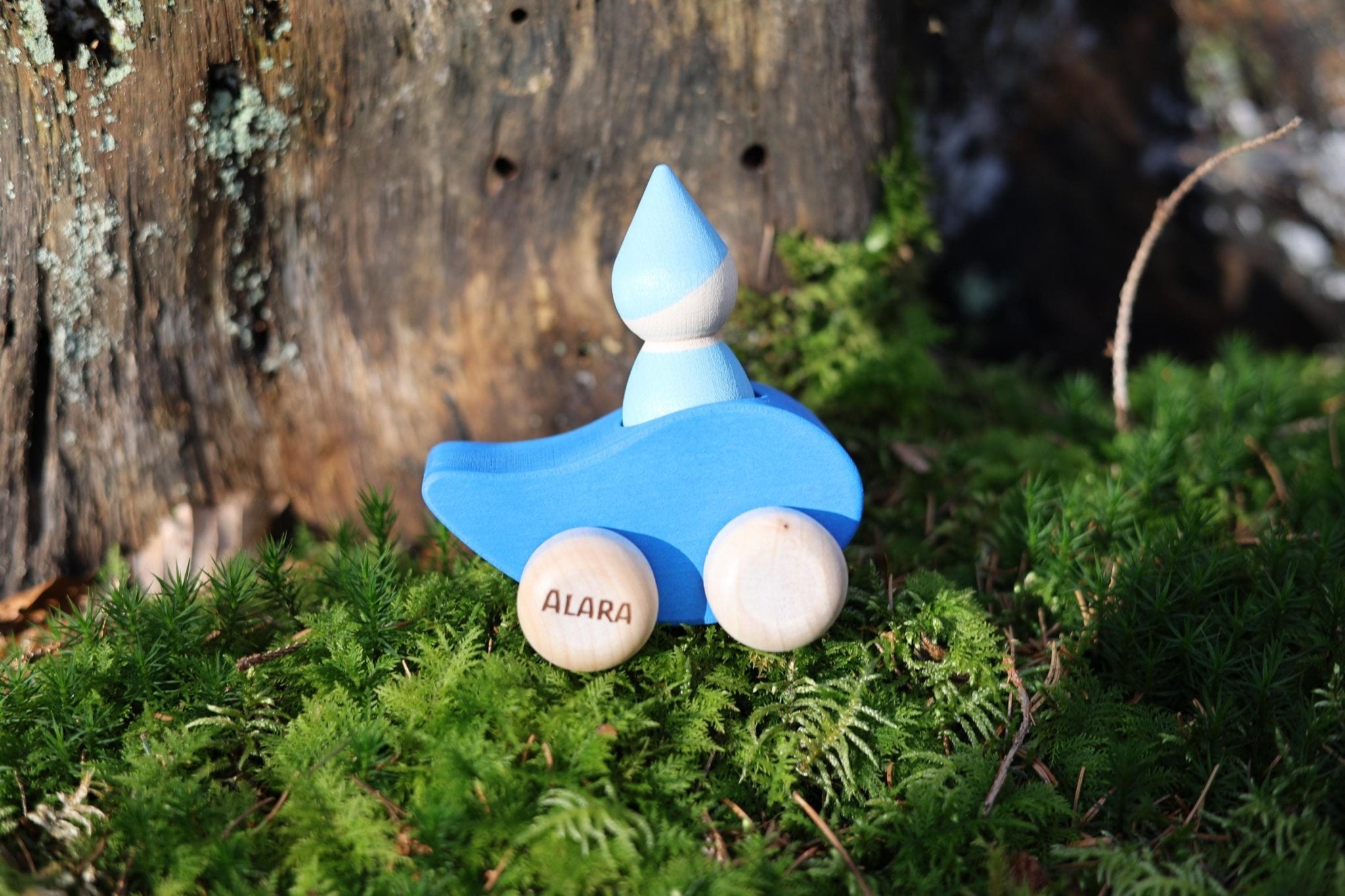 Schiebespielzeug Mond und Tropfen personalisiert - besonderlich.de - educational toys