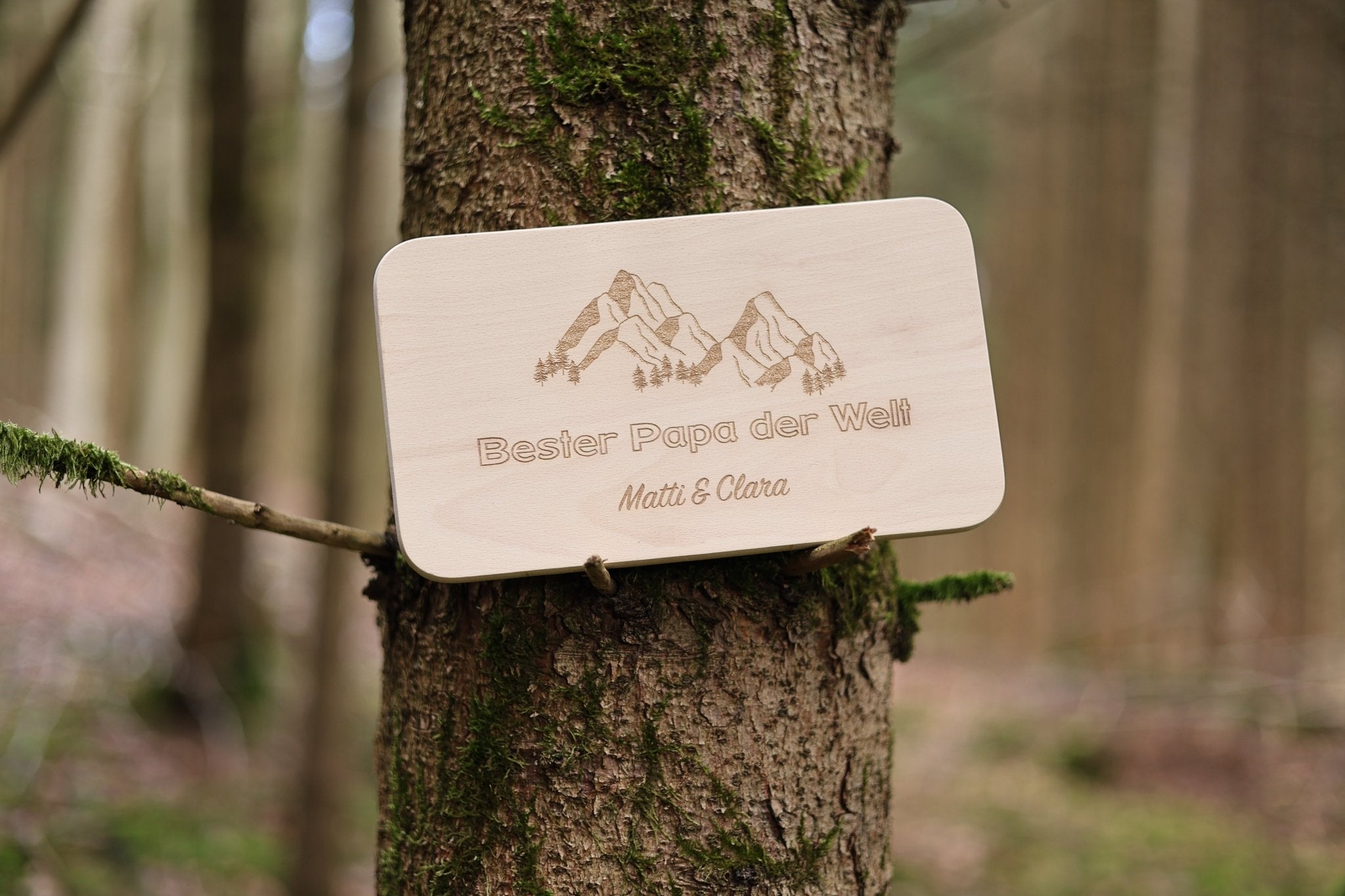 Schneidebrett aus Holz Bester Papa Berge - besonderlich.de - 30 geburtstag geschenk mann