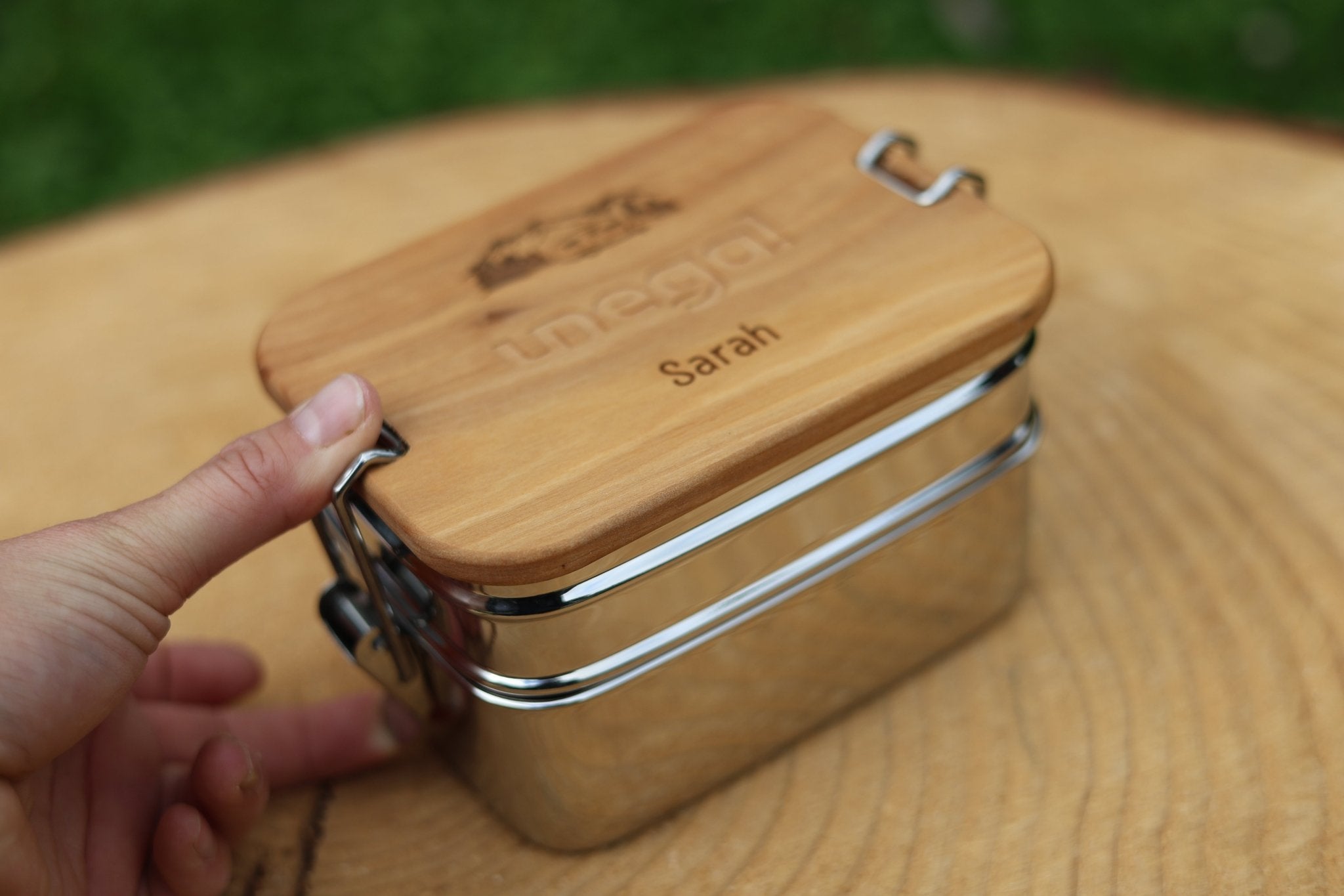 Set Lunchbox aus Edelstahl mit Olivenholzdeckel und Unterteilung - Camping - besonderlich.de - 30 geburtstag geschenk mann