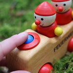 Spielzeug Feuerwehr personalisiert - besonderlich.de - Behindertenwerkstatt