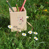 Stiftebecher personalisiert Blumenstrauß rot - besonderlich.de - besonderes Muttertagsgeschenk