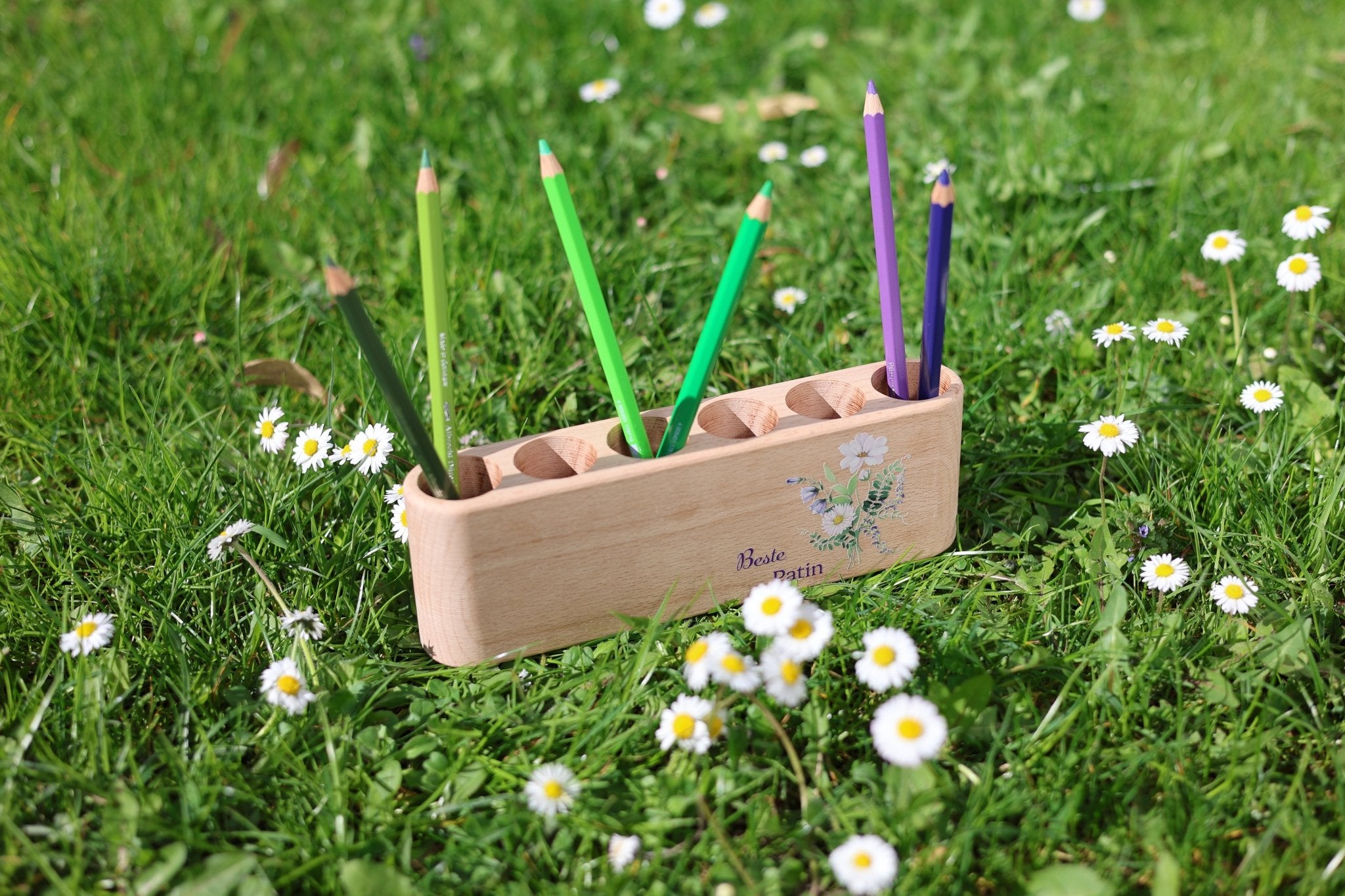 Stiftehalter personalisiert Blumenstrauß lila - besonderlich.de - Bastelidee Oma