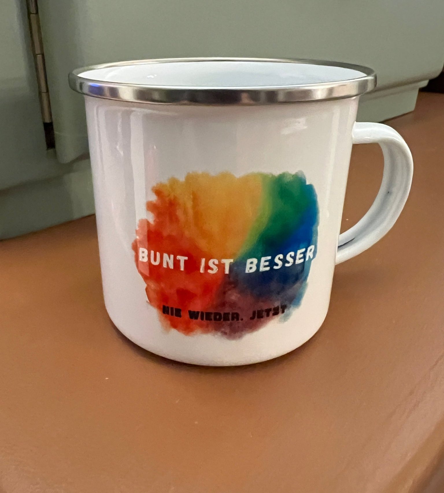 TASSE Emaille für DEMOKRATIE - besonderlich.de - Demokratie