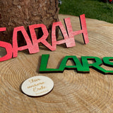 Namensschild aus Holz für das Kinderzimmer in Künstlerschrift - besonderlich.de -Baby Namensschild