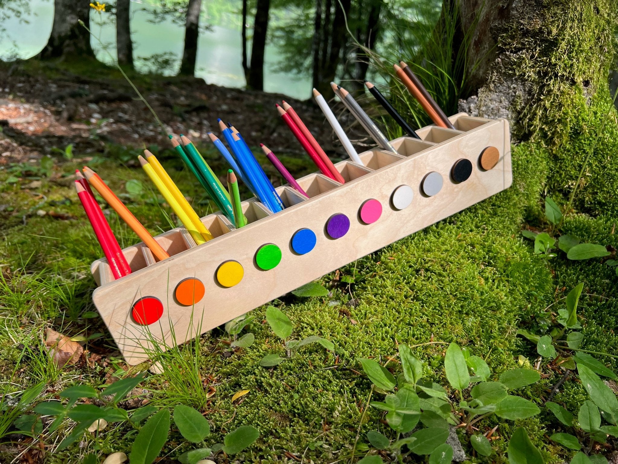 Stifteheld "Regenbogen" - besonderlich.de -Abschiedsgeschenk Kindergarten